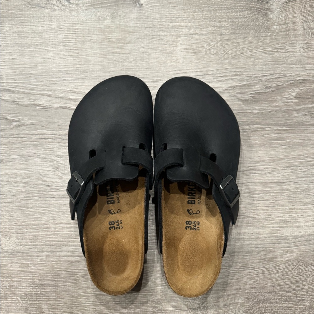 Women birkenstock clogs size 38 women’s only worn one time in my house